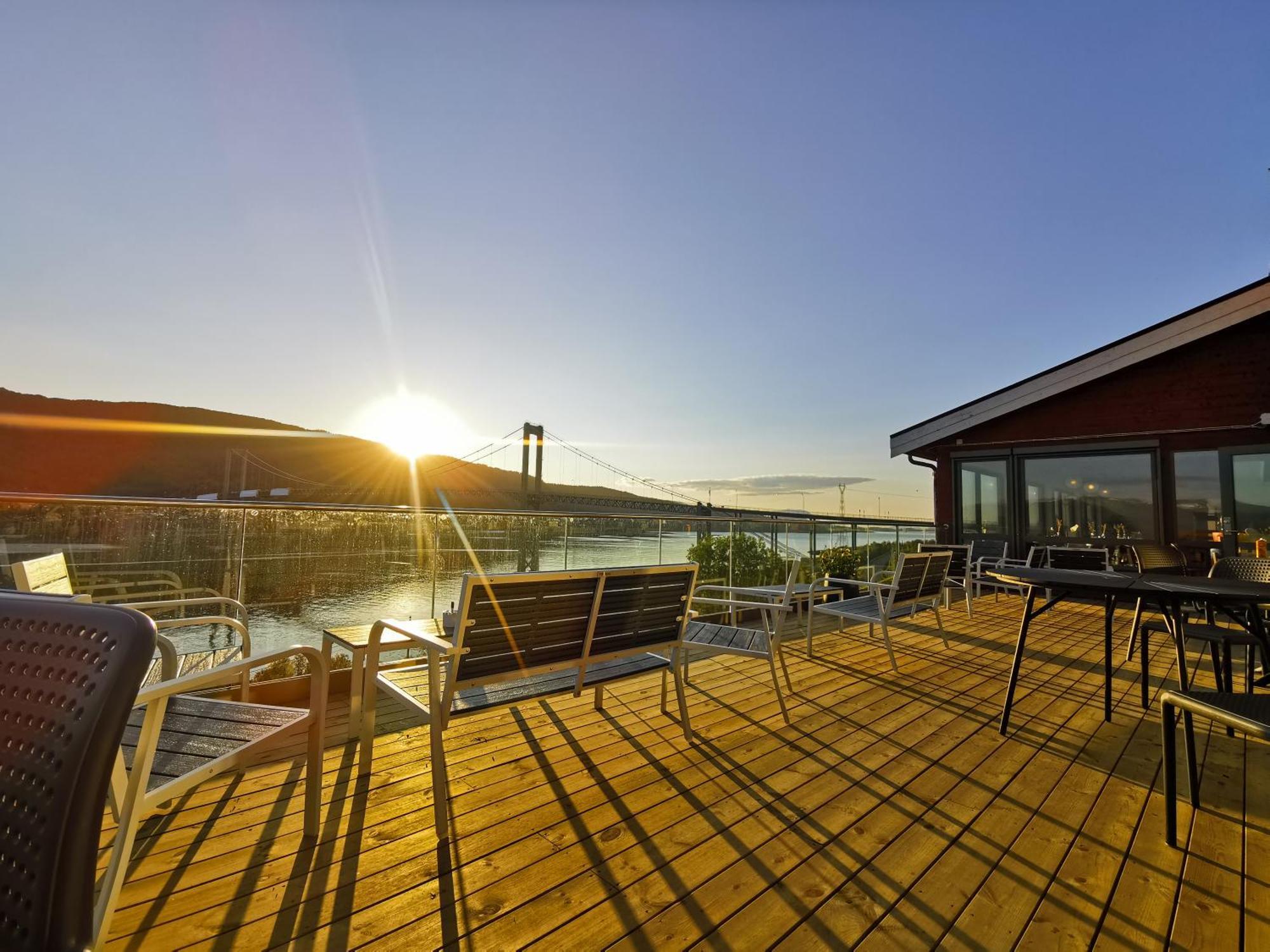 Tjeldsundbrua Hotel Skanland Luaran gambar